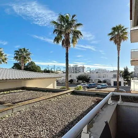 Διαμέρισμα Sunny In With A Warm Terrace *
