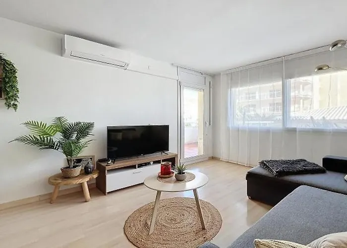 Apartment Sunny In With A Warm Terrace Roses