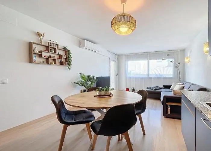Apartment Sunny In With A Warm Terrace Roses